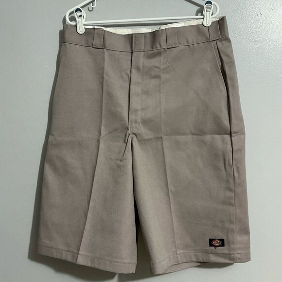 Men’s Dickies Darker Tan Loose Fit Twill Work Shorts NWT size 36 - Picture 1 of 7